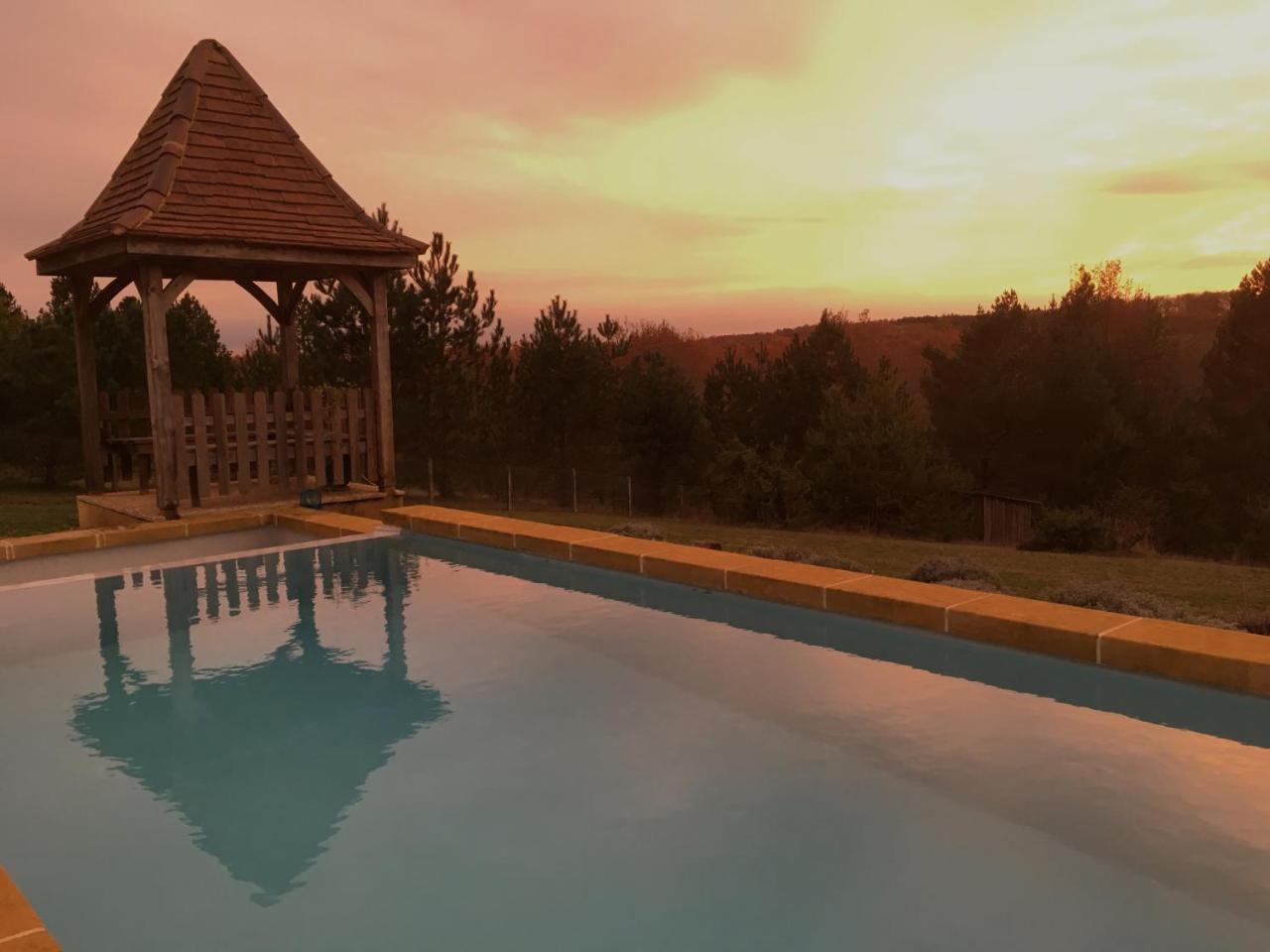 Bed and Breakfast Le Lion D'Or En Perigord Mauzac-et-Grand-Castang Exteriér fotografie